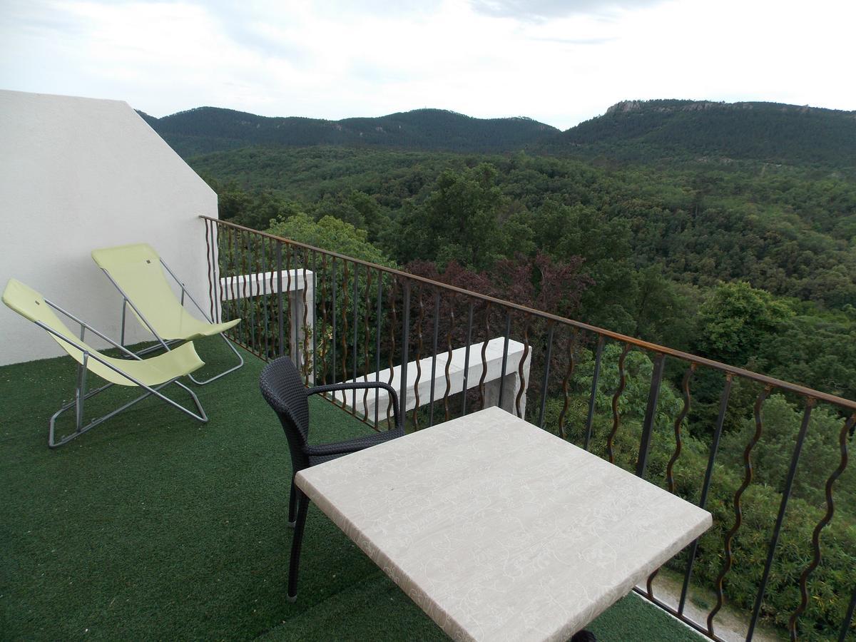 Au Relais Provencal Hotell Bagnols-en-Forêt Exteriör bild